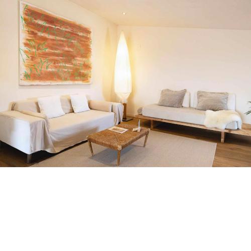 Cal Ouaire House