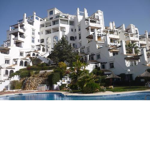 Calahonda 2 bed with Indoor Swimming Pool