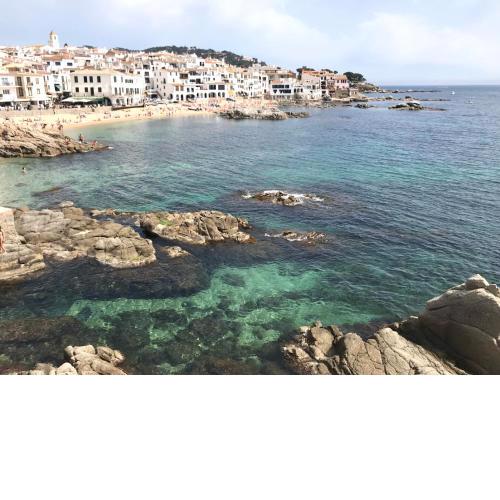 CALELLA DE PALAFRUGELL APARTAMENTO CON PISCINA, WIFI y parking gratuito