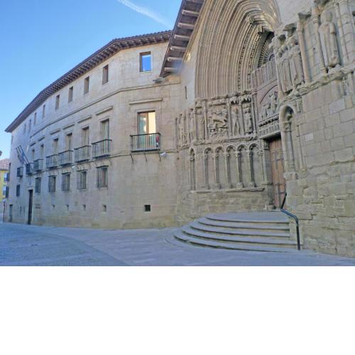 Calle San Bartolomé, 7 - 2. Piso Turístico