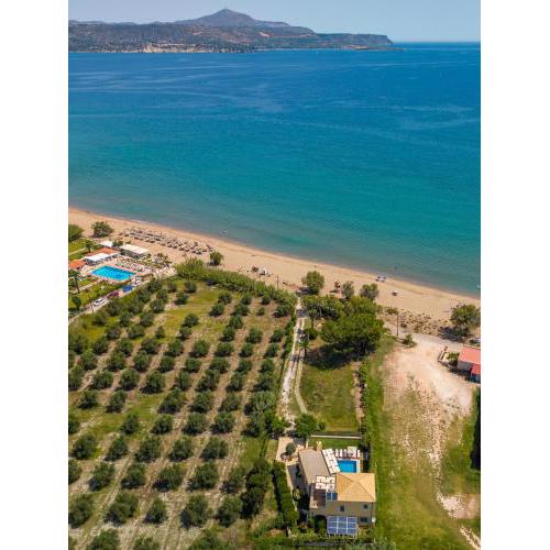 Calma Seaside Villa