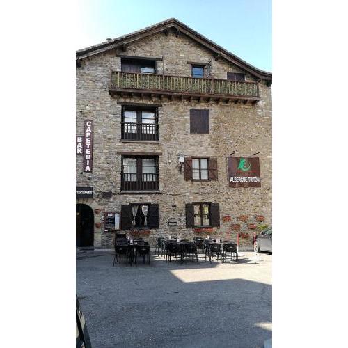 Cama Hab Compartida - Albergue Tritón Villanúa