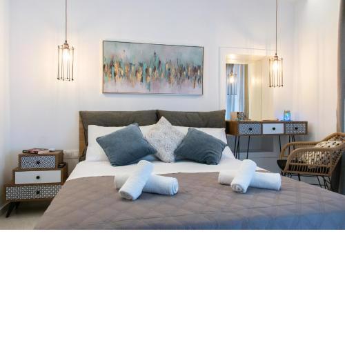 CAMARA SUITE with Jacuzzzi