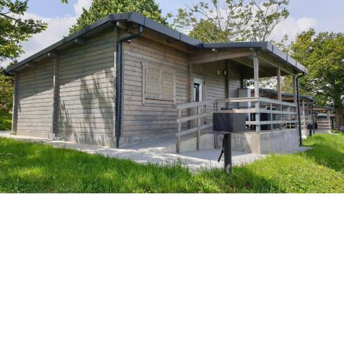 Camping & Bungalows Leagi