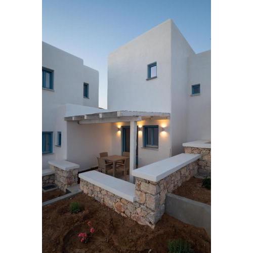 Camvillia Donoussa Village Suites