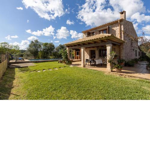 Can Avinent, Finca rustica con piscina
