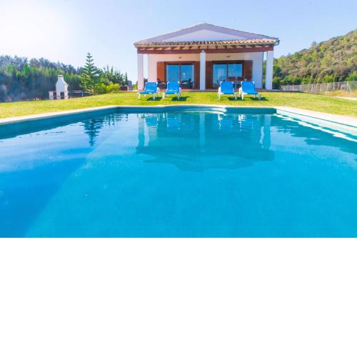 CAN BIEL Pool, garden,BBQ, free wifi, ping pong for 6