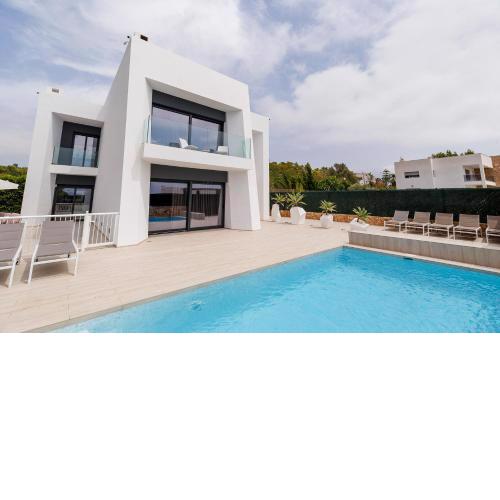 CAN EMYLA NEW MODERN VILLA WITH GYM 5 min FROM PACHA y LÍO