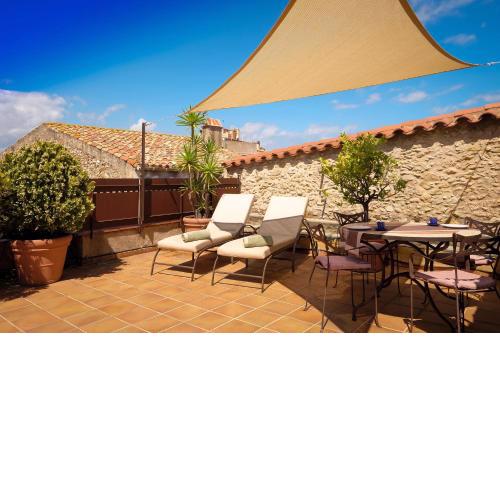Can Felip Apartments