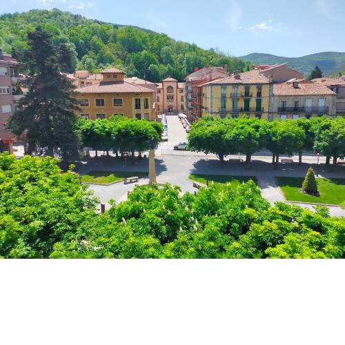CAN PLANAS Soleado, amplio con vistas y parking