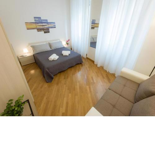Canacci Stylish 2 Bedroom