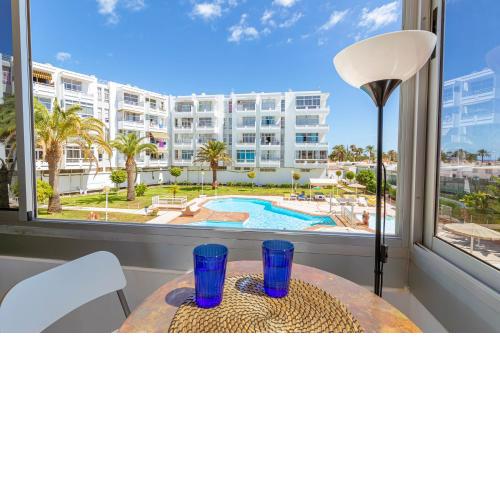CANARIAN HOLIDAY HOME - Luxury Condo near Yumbo
