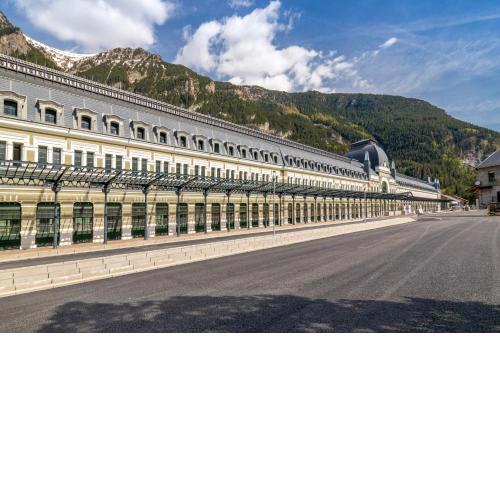 Canfranc Estación, a Royal Hideaway Hotel - Gran Lujo