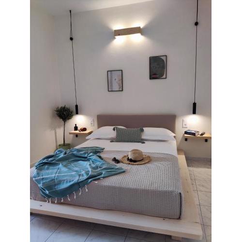 Capella Town, Skiathos