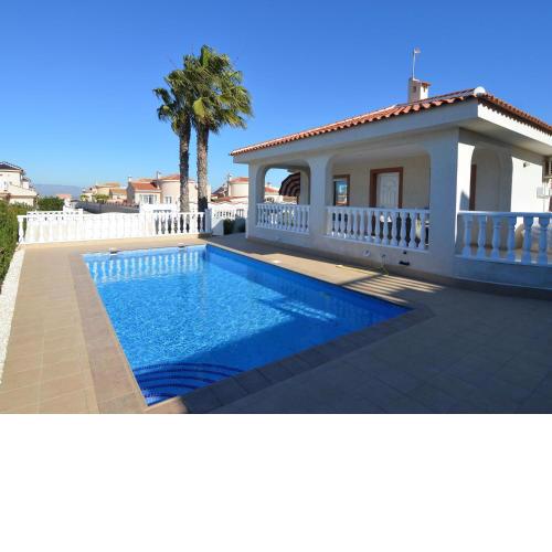 Captivating Villa in Rojales with Swimming pool