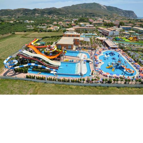 Caretta Beach Hotel & Waterpark