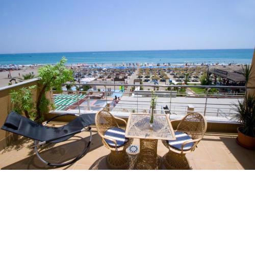 Carihuela Beach Apartamentos