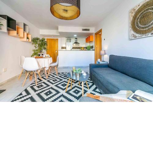 Carlos Haya Beautiful Apartment with parking