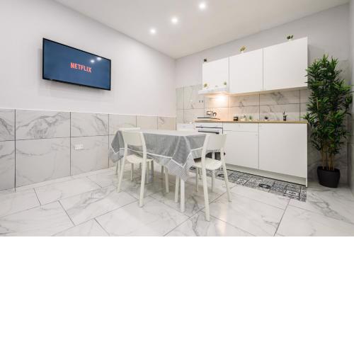 Carlos Luxury Apartment