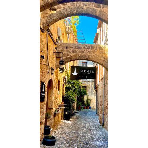 Carmen Art Hotel