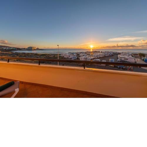 CARMEN'S BEACH HOUSE - by MEDANO4YOU