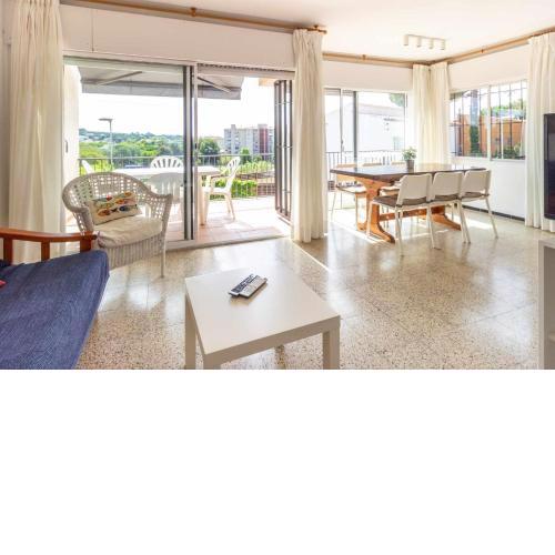 Carrilet 37 pis Bonito apartamento