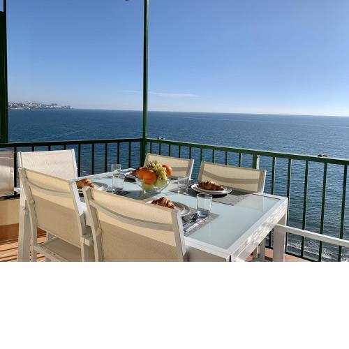 Carvajal Luxury apartment in first line