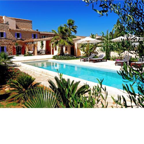 CASA 3 LEONES - Stadthaus im Fincastil mit Longpool, Patio, Garten