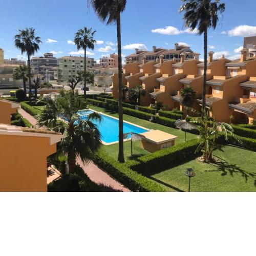 Casa adosada junto a la playa de El Perelló