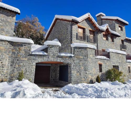 Casa Balcón de Los Pirineos - Gavín Biescas
