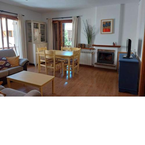 Casa Bihotz - Bonito y céntrico apartamento con garaje en Sallent
