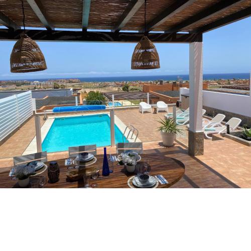 CASA BLANCA - Sea Views - Private Heated Pool - WiFi - BBQ