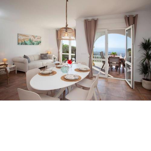 Casa Brittany, vacation home with sea view