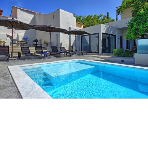 Casa Cafenio by MediterraneanVillas