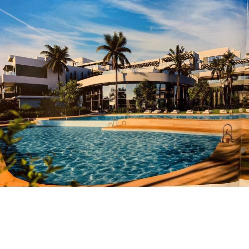 CASA CASU NEW STUNNING 3 BED RAISED GROUND FLOOR APARTMENT & HUGE BALCONY WITH SEA POOL & MOUNTAIN VIEW INDOOR & OUTDOOR SWIMMING POOLS & GYM WALKING DISTANCE TO BEACH PORT Estepona TRAVELLER AWARD 2023