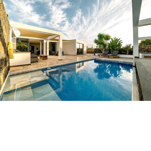 Casa Chani with heated pool in El Roque