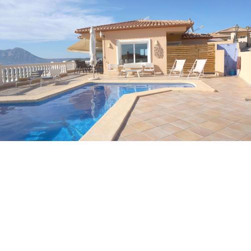 Casa Christina GREAT PRICE! Private, free wifi and EV charger