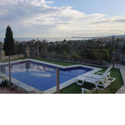 Casa con gran jardín y unas preciosas vistas