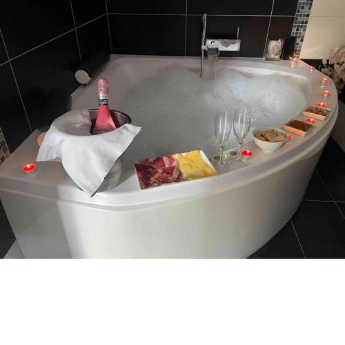 Casa con jacuzzi y vistas al castillo