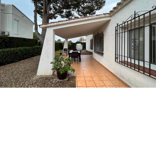 Casa con jardín privado en El Dorado Playa 111D - INMO22