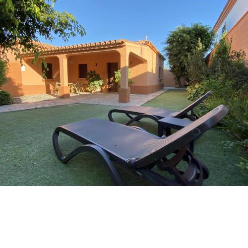 Casa con jardín privado para hasta 7 personas y piscina compartida