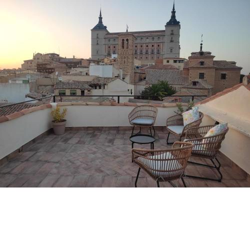 Casa con patio Toledano y terraza con vistas
