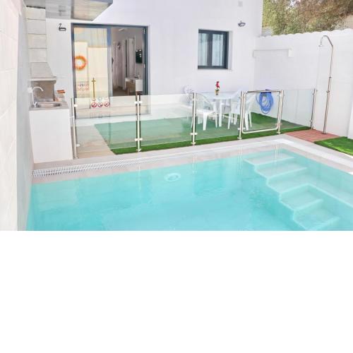 Casa con piscina de agua salada III