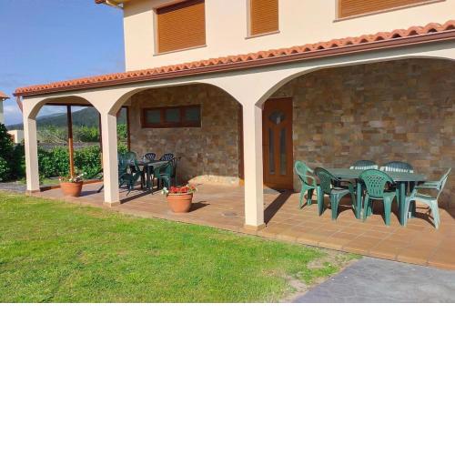 Casa con piscina muy cerca de las playas de San Xurxo y Doniños