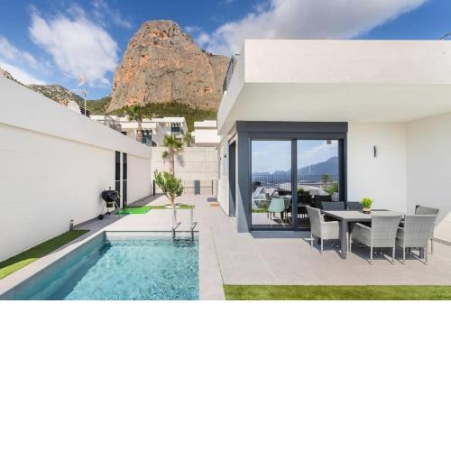 Casa con piscina privada Polop