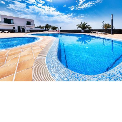 Casa Costa Esmeralda-shared pool