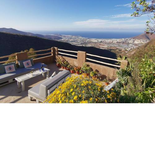 Casa Cueva Azul