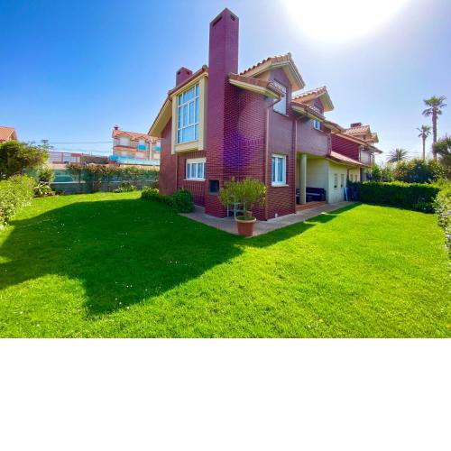 Casa de Anmar casa independiente con jardín, Ajo