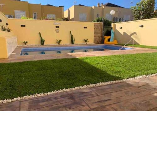 CASA DE LUJO CON PISCINA en la mejor zona de Jerez