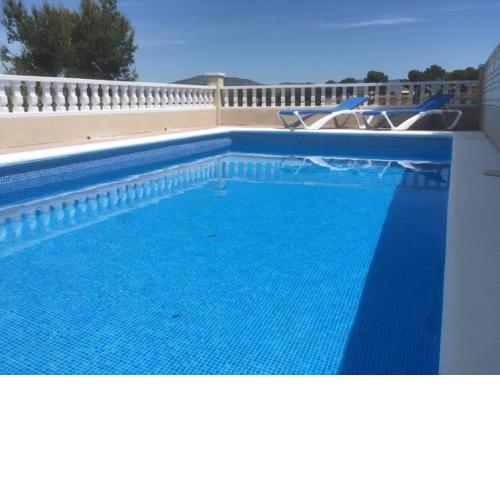 CASA DEL BOSQUE CON PISCINA EN SITGES